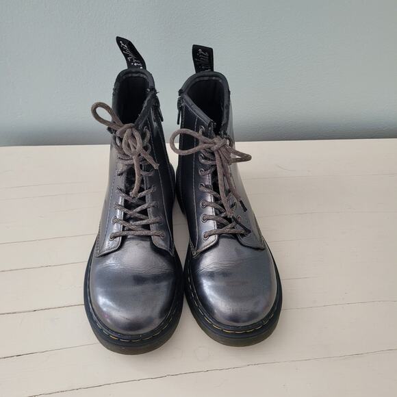 Dr. Martens Doc Martens Silver Metallic Boots Girls Size 4 High Tops - Picture 1 of 16